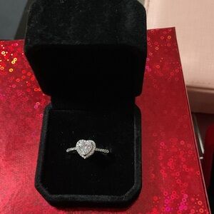 Elegant Silver Heart Ring